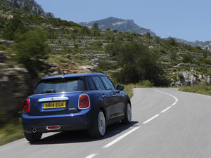 20155-DOOR COOPER w^