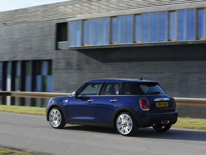 20155-DOOR COOPER w^