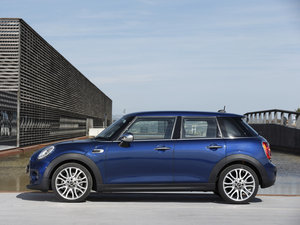 20155-DOOR COOPER w^