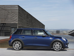 20155-DOOR COOPER w^