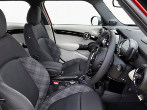 20155-DOOR COOPER S g