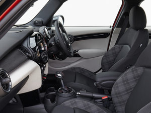 20155-DOOR COOPER S g