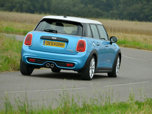 20155-DOOR COOPER SD w^