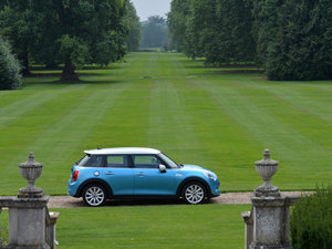 20155-DOOR COOPER SD w^