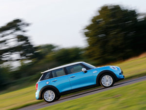 20155-DOOR COOPER SD w^