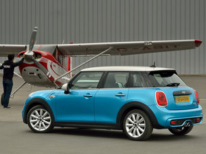 20155-DOOR COOPER SD w^