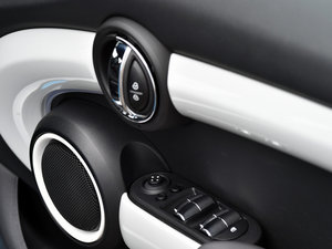 2015款5-DOOR COOPER SD 中控区
