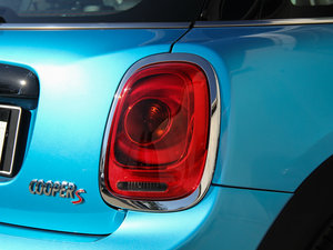 20155-DOOR COOPER S ^