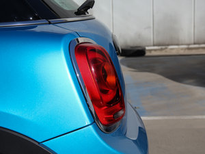 20155-DOOR COOPER S ^