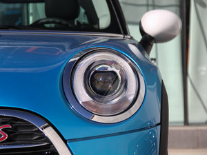 2015款5-DOOR COOPER S 大灯