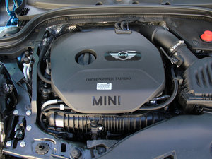 2015款5-DOOR COOPER S 发动机