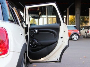 20155-DOOR COOPER Excitement g