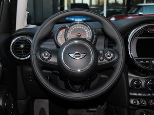 2015款5-DOOR COOPER Excitement 方向盘
