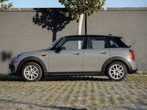 2015款5-DOOR COOPER Fun 正侧（左）