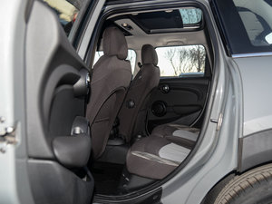 2015款5-DOOR COOPER Fun 后排空间