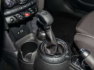 2015款5-DOOR COOPER Fun 换挡杆