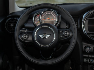 2015款5-DOOR COOPER Fun 方向盘