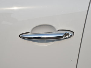 2015款COOPER S All 4 进藏限量版 主驾门拉手