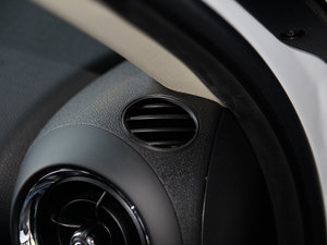 2015款COOPER S All 4 进藏限量版 中控区