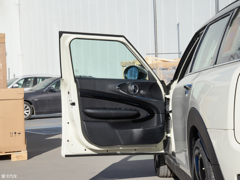 2016��MINI CLUBMAN COOPER S CLUBMAN�O��