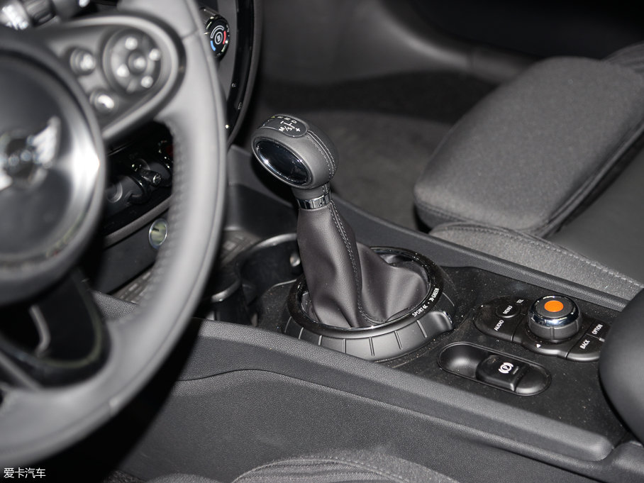 2016MINI CLUBMAN 1.5T ONE W(wng)j(lu)