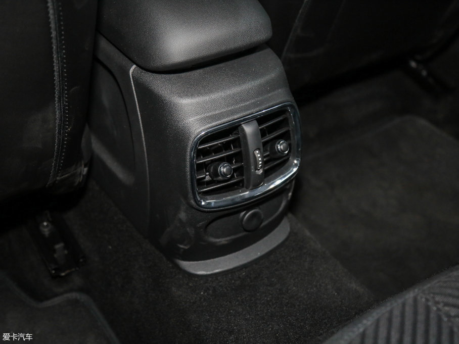 2016��MINI CLUBMAN �Ŀ� COOPER S CLUBMAN�O�Ͱ�