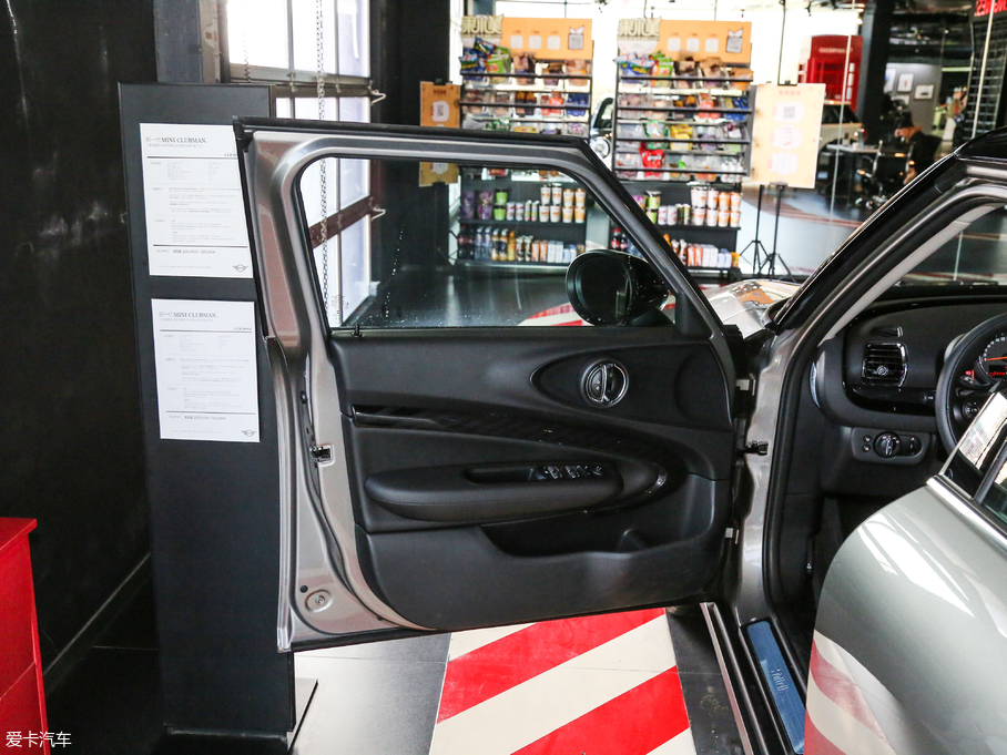 2016��MINI CLUBMAN �Ŀ� COOPER CLUBMAN�b�p�Ұ�