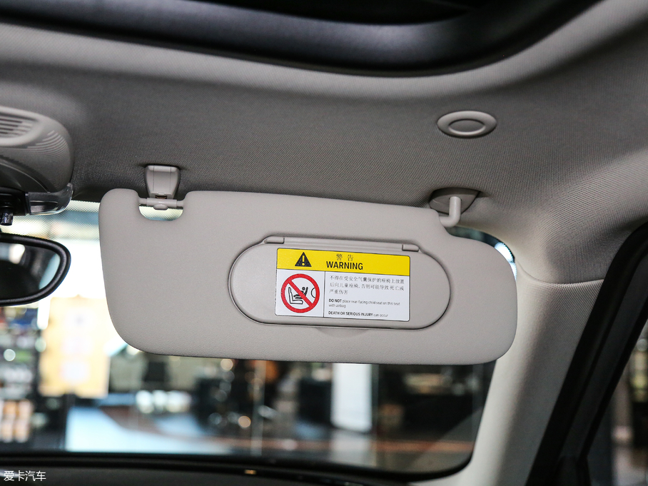 2016��MINI CLUBMAN �Ŀ� COOPER CLUBMAN�b�p�Ұ�