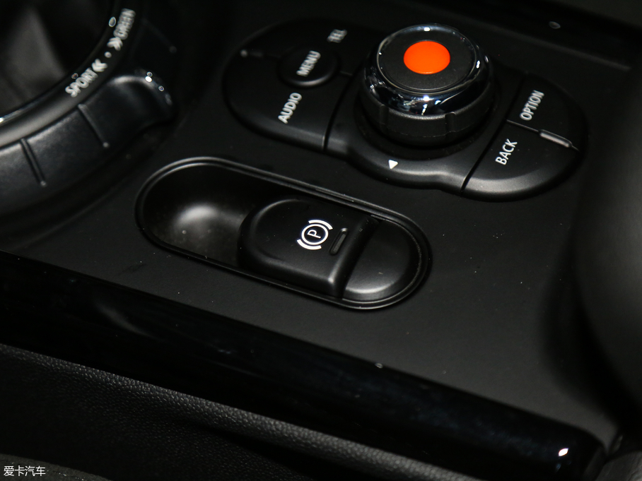 2016MINI CLUBMAN Ŀ COOPER CLUBMANbpҰ