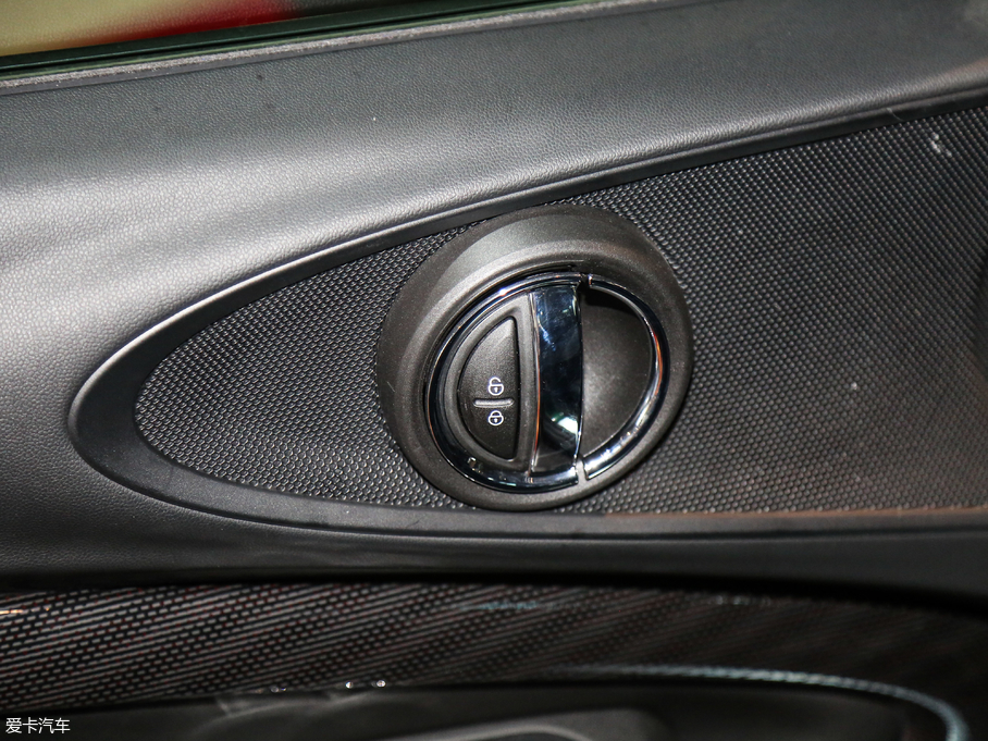 2016MINI CLUBMAN Ŀ COOPER CLUBMANbpҰ