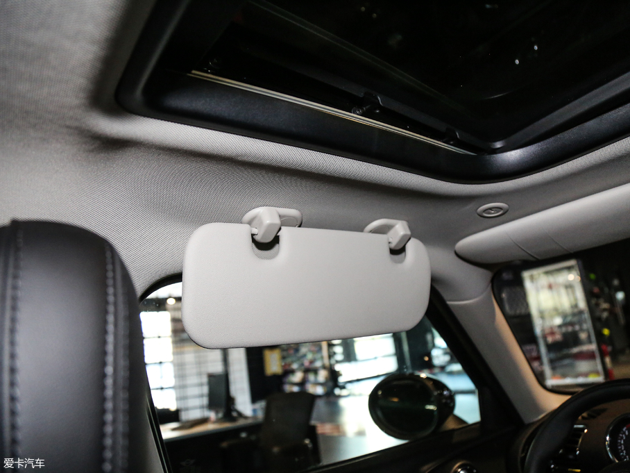 2016MINI CLUBMAN Ŀ COOPER CLUBMANbpҰ