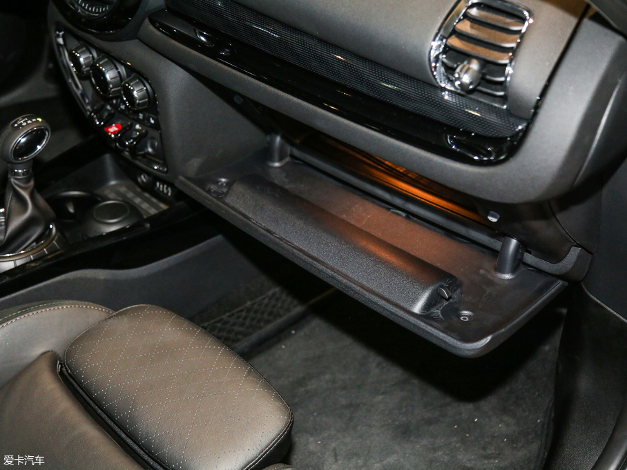 2016MINI CLUBMAN Ŀ COOPER CLUBMANbpҰ