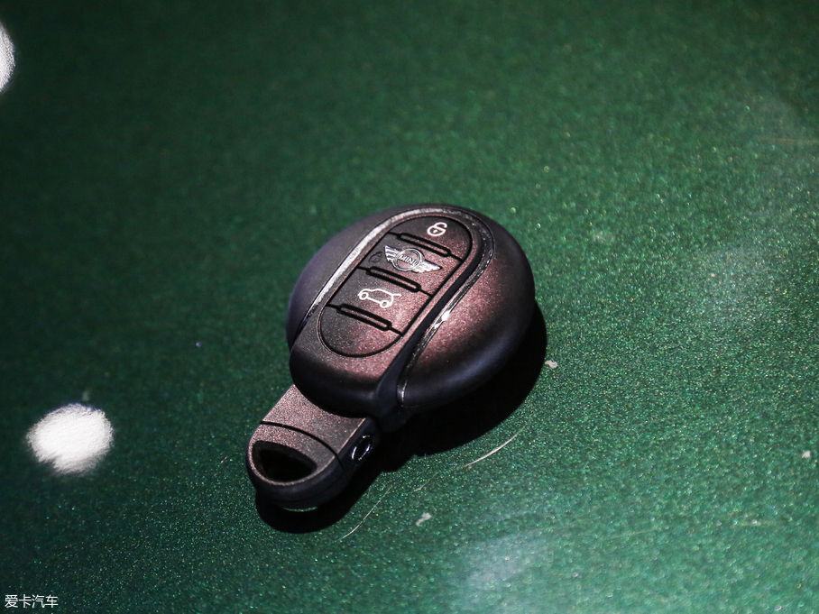 2016MINI CLUBMAN Ŀ COOPER CLUBMANbpҰ