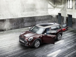 2016COOPER S CLUBMAN w^