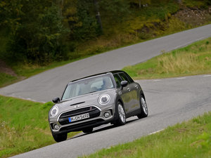 2016COOPER S CLUBMAN w^