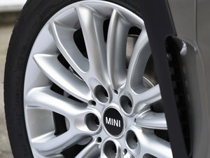 2016COOPER S CLUBMAN ^