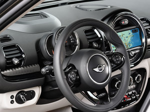 2016COOPER S CLUBMAN п؅^