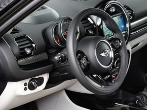 2016COOPER S CLUBMAN п؅^