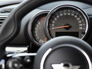 2016COOPER S CLUBMAN п؅^