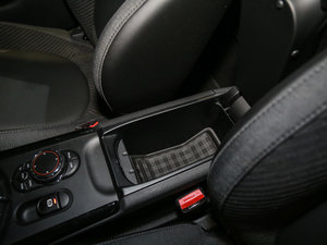 2016Ŀ COOPER S CLUBMANOͰ g