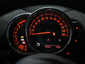 2016Ŀ COOPER S CLUBMANOͰ п؅^