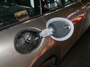 2016Ŀ COOPER CLUBMANbpҰ w