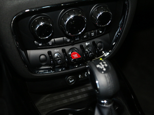 2016Ŀ COOPER CLUBMANbpҰ п؅^