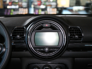 2016Ŀ COOPER CLUBMANbpҰ {L