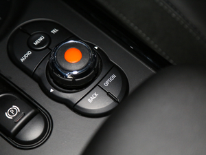 2016Ŀ COOPER CLUBMANbpҰ п؅^