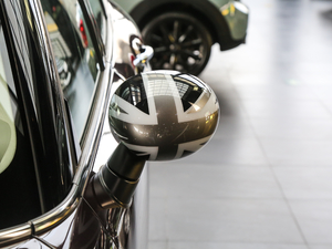 2016Ŀ COOPER CLUBMANOͰ ^