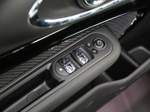 2016Ŀ COOPER CLUBMANOͰ п؅^