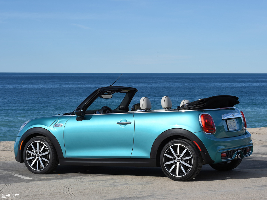 2016MINI 3-DOOR ONE
