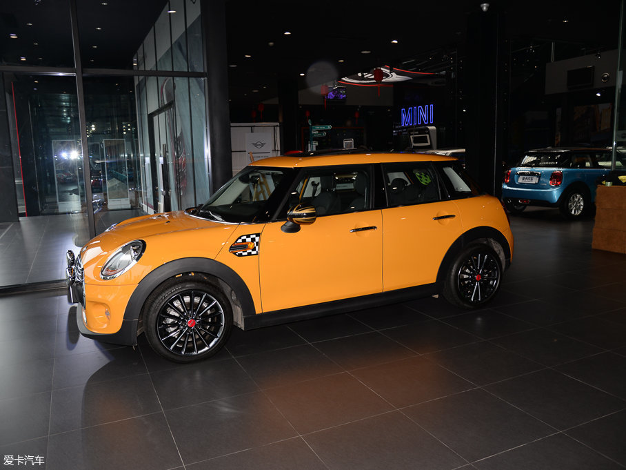 2016款mini5-door one