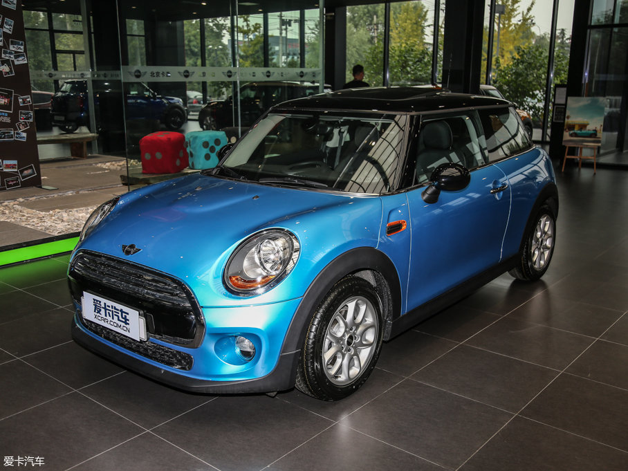 2016MINI 3-DOOR COOPER